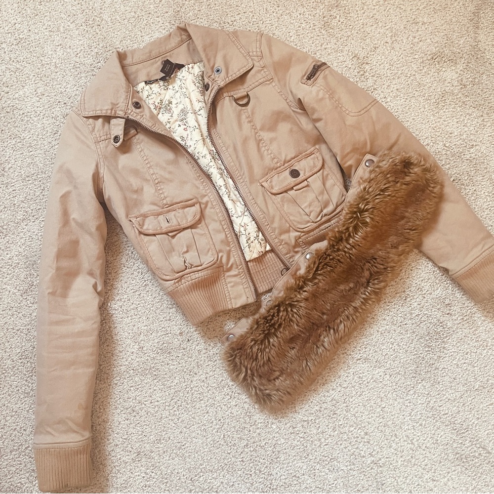 Guess Jeans Cropped Tan Jacket